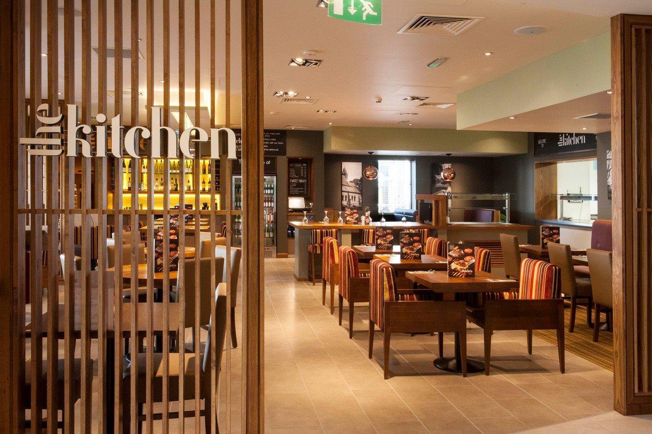 Premier Inn Fleet Luaran gambar