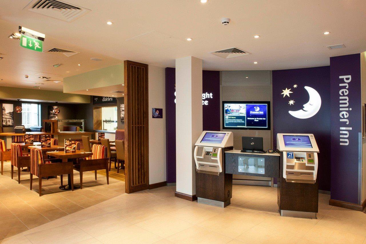 Premier Inn Fleet Luaran gambar